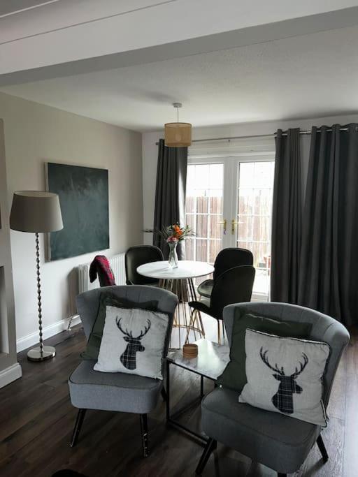 15 Min Drive To Airport 20 Min To Loch Lomond And City Center Old Kilpatrick Bagian luar foto