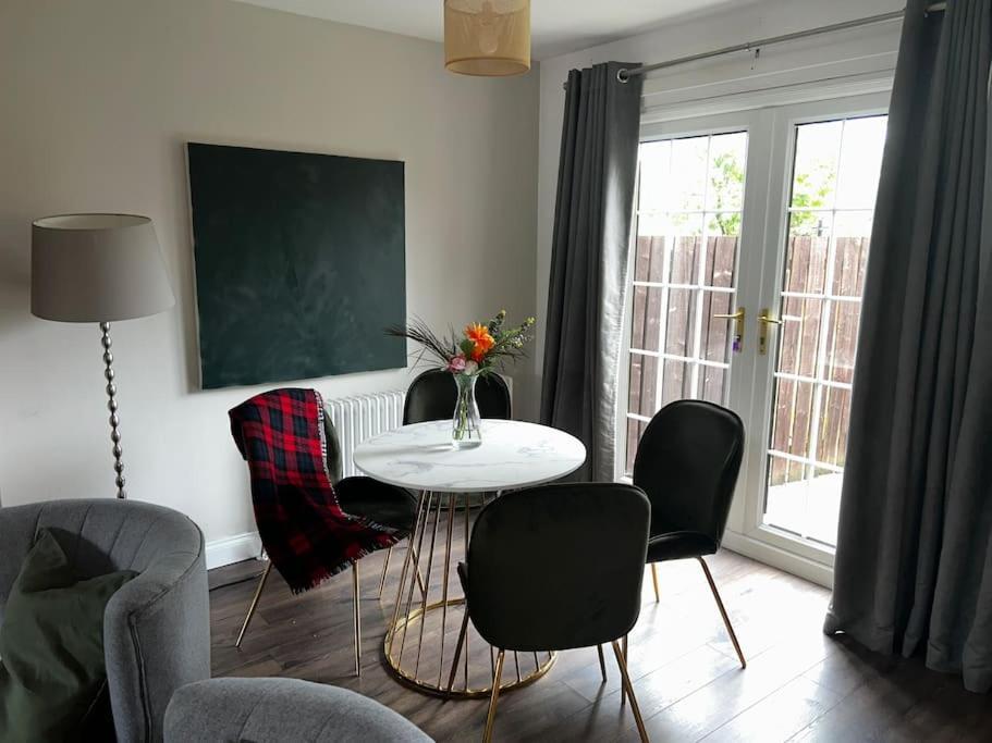 15 Min Drive To Airport 20 Min To Loch Lomond And City Center Old Kilpatrick Bagian luar foto