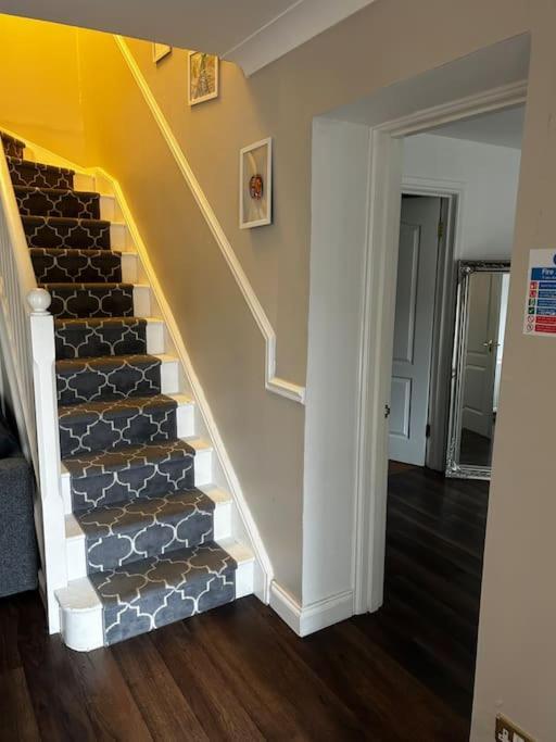 15 Min Drive To Airport 20 Min To Loch Lomond And City Center Old Kilpatrick Bagian luar foto