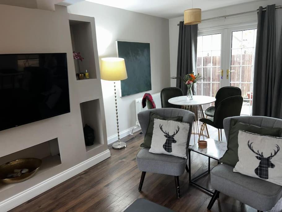 15 Min Drive To Airport 20 Min To Loch Lomond And City Center Old Kilpatrick Bagian luar foto