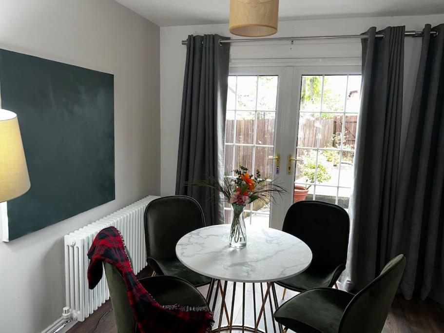 15 Min Drive To Airport 20 Min To Loch Lomond And City Center Old Kilpatrick Bagian luar foto