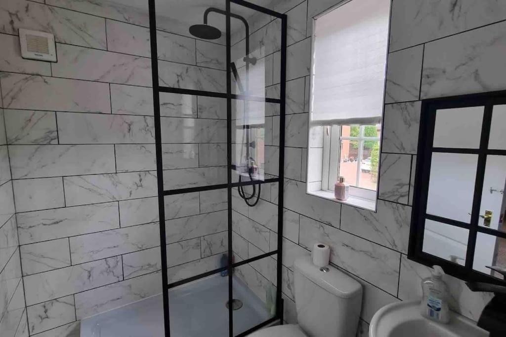 15 Min Drive To Airport 20 Min To Loch Lomond And City Center Old Kilpatrick Bagian luar foto