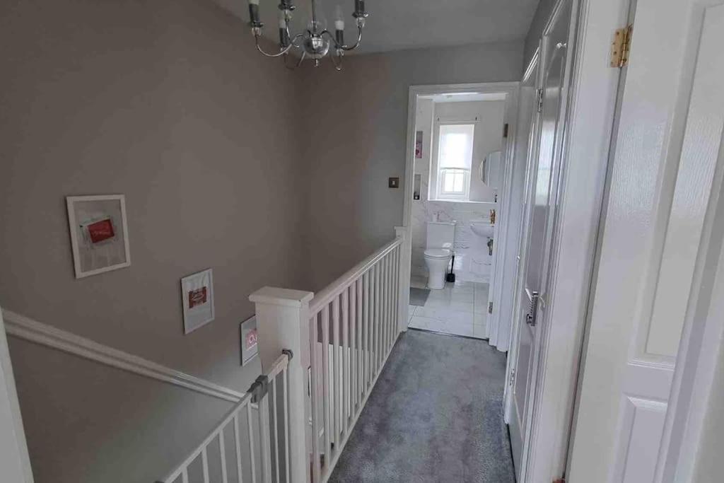 15 Min Drive To Airport 20 Min To Loch Lomond And City Center Old Kilpatrick Bagian luar foto
