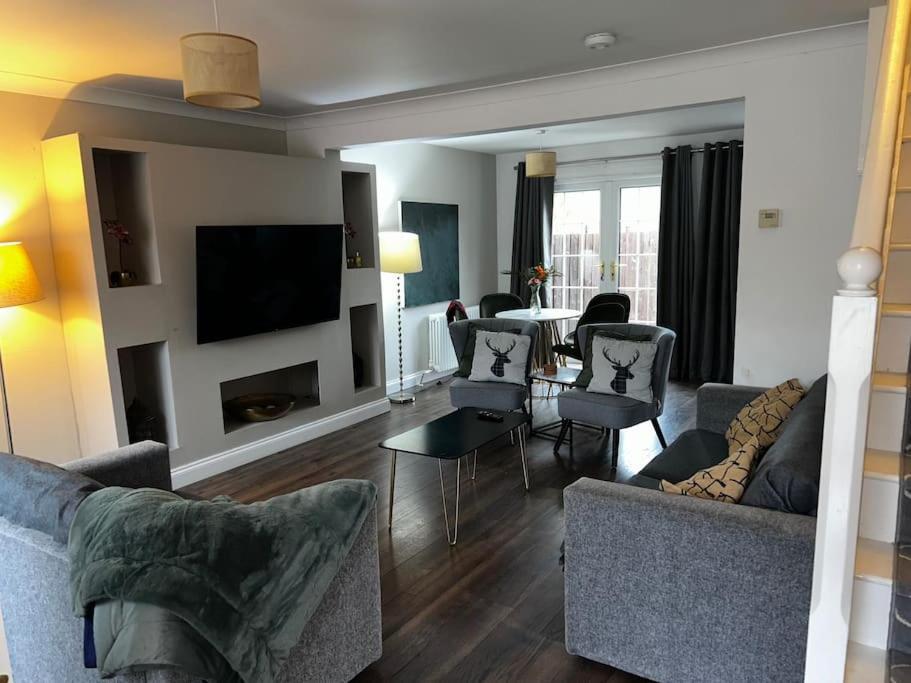 15 Min Drive To Airport 20 Min To Loch Lomond And City Center Old Kilpatrick Bagian luar foto